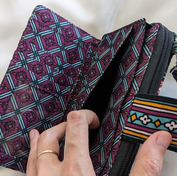 NWOT Vera Bradley Iconic RFID Combo Wristlet in Vines Floral - Picture 4 of 8